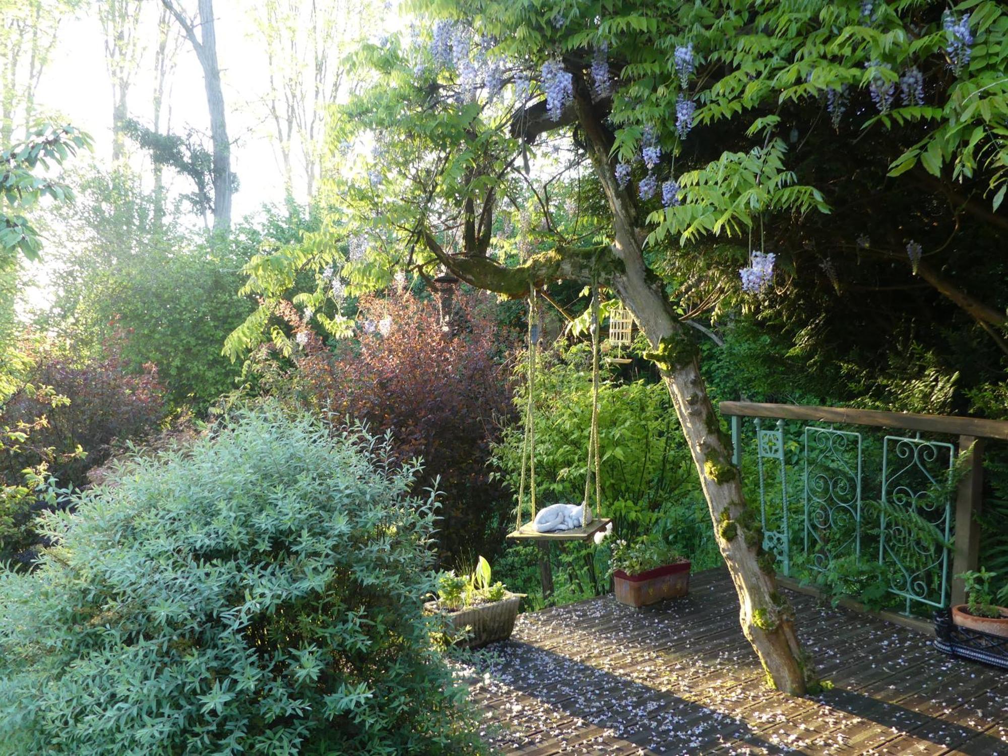 Au Coeur Des Loges Bed & Breakfast Saint-Bonnet-de-Bellac Exterior photo
